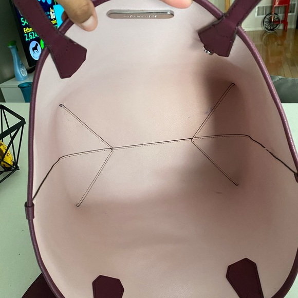 (SOLD PRIVATELY) Michael Kors reversible tote bag - Picture 6 of 10